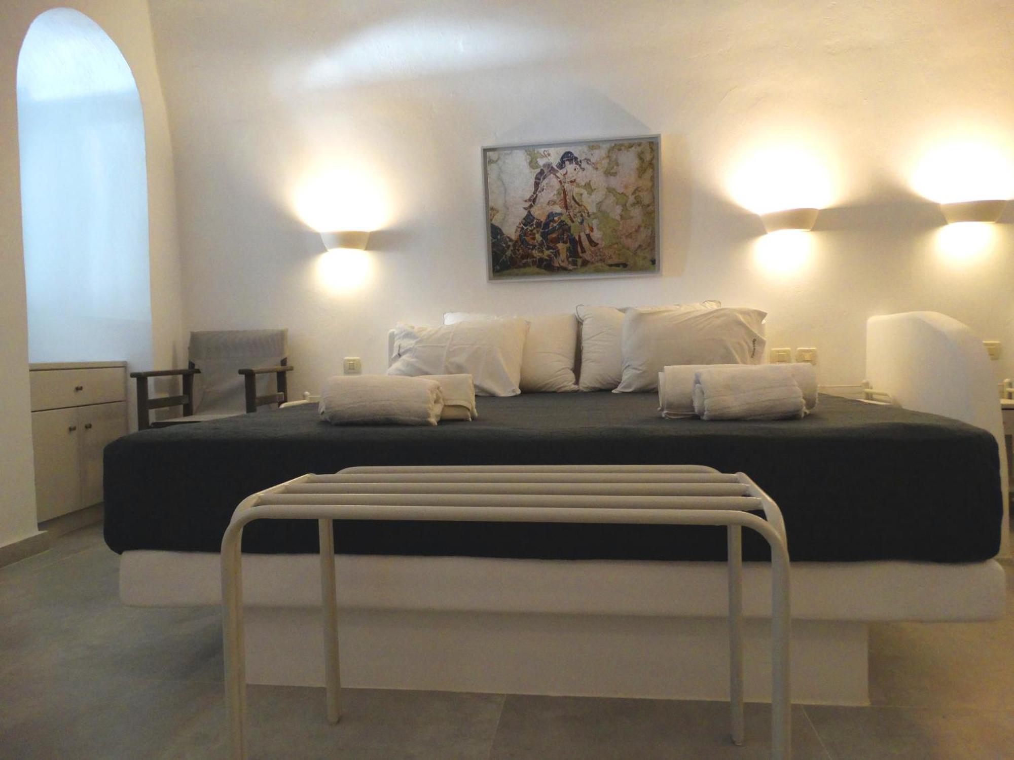 Yposkafo Suites - Villa - Santorini Fira  Bagian luar foto