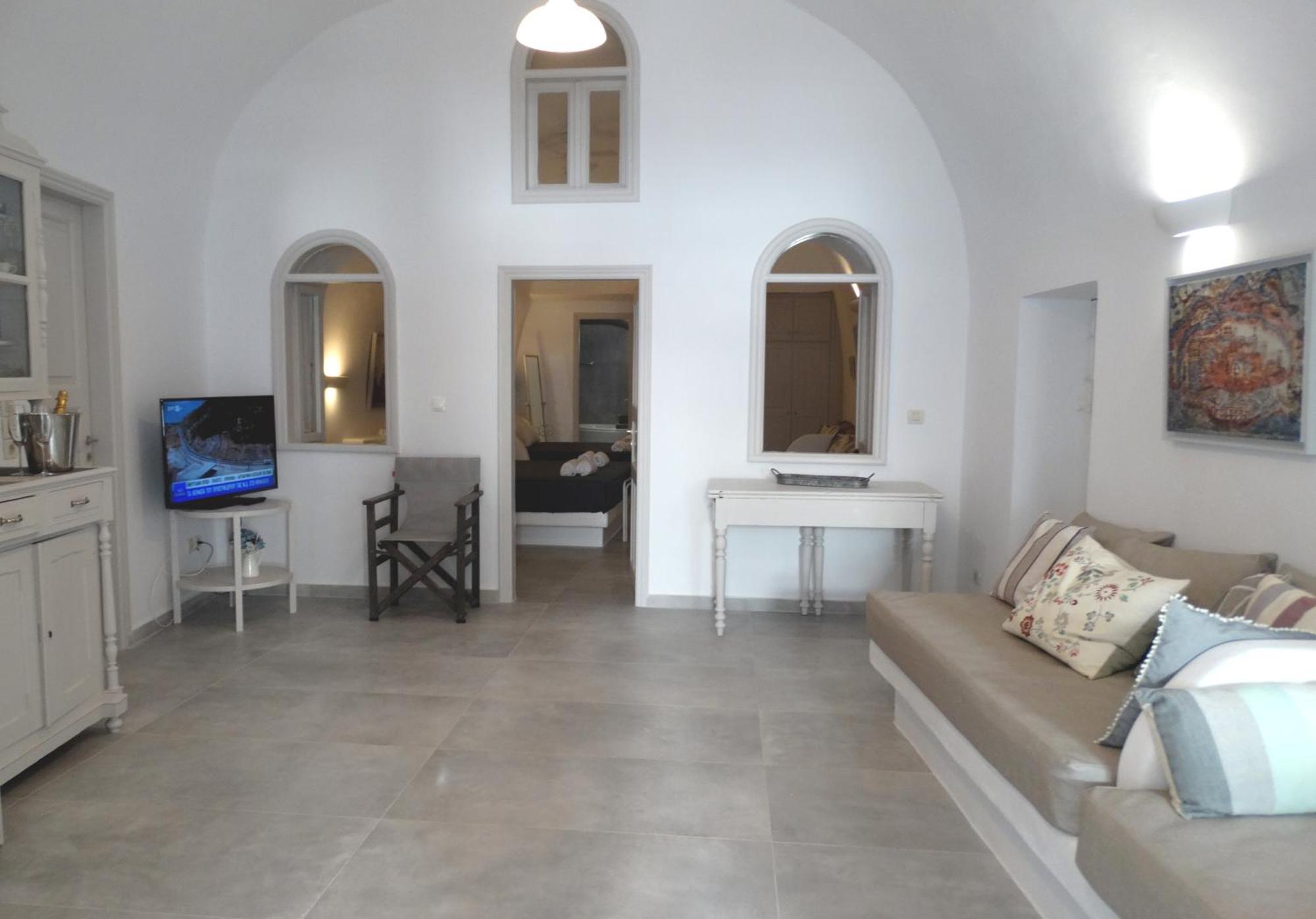 Yposkafo Suites - Villa - Santorini Fira  Bagian luar foto